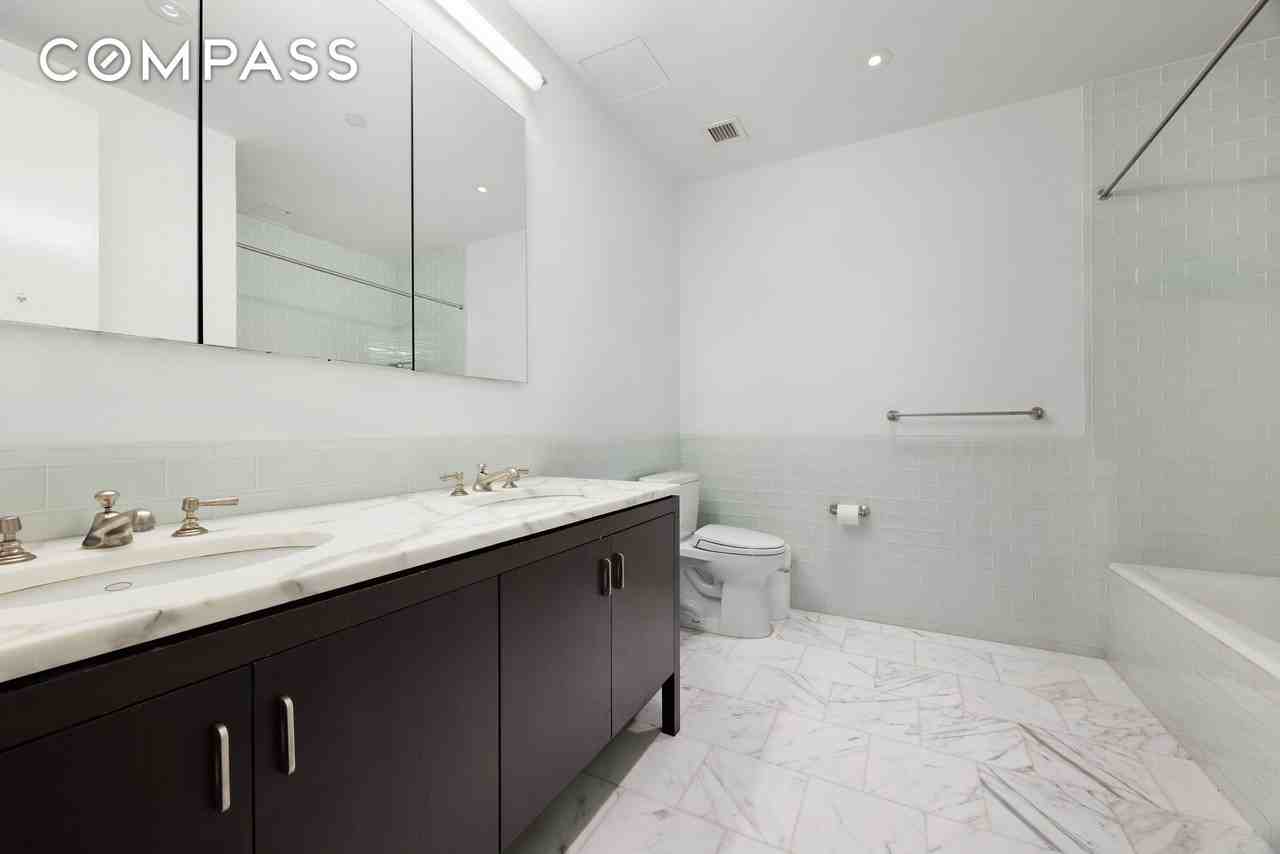 34 Leonard St #5B - Photo 7 of 17