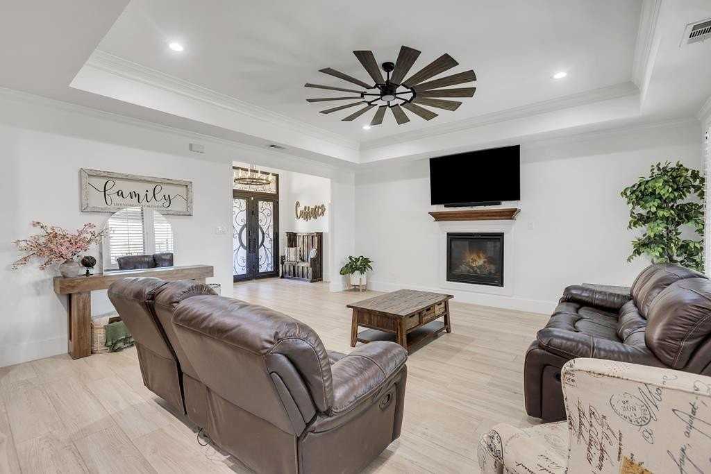 109 Rolling Winds Cir - Photo 5 of 34