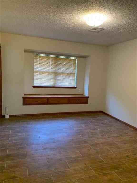 7709 S Country Club Dr - Photo 7 of 8