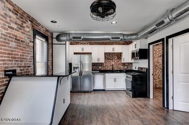 210 N Madison St #A - Photo 2 of 6