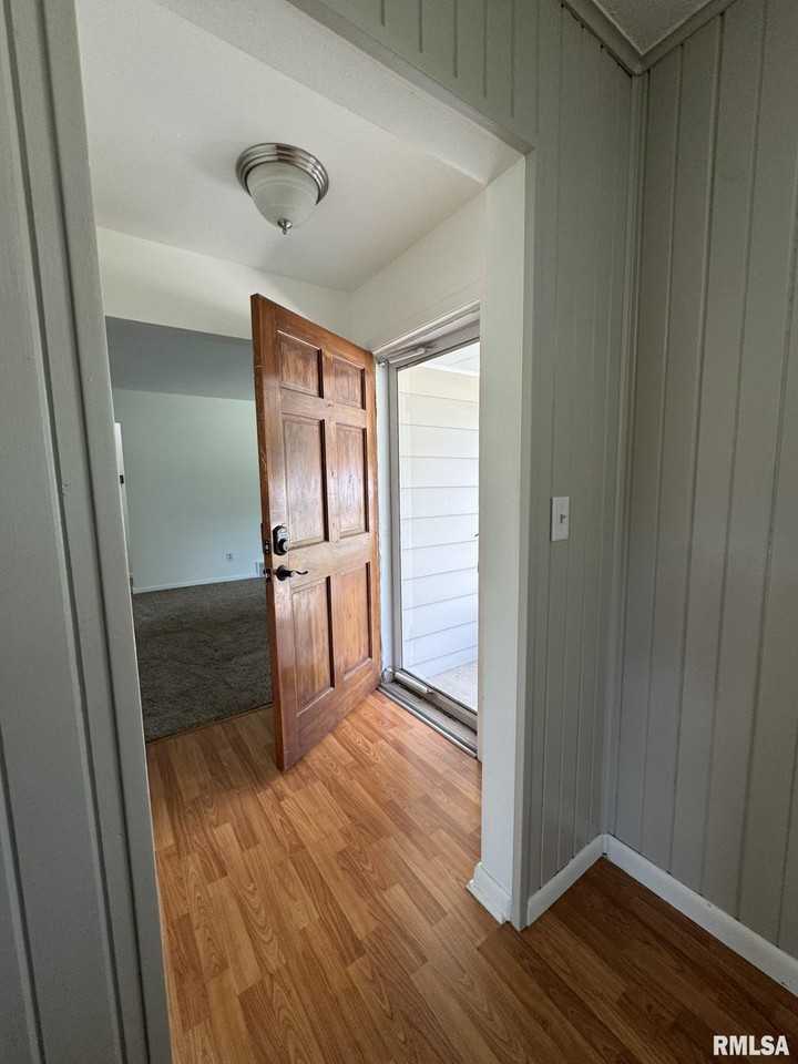 1924 Pickett St - Photo 3 of 21