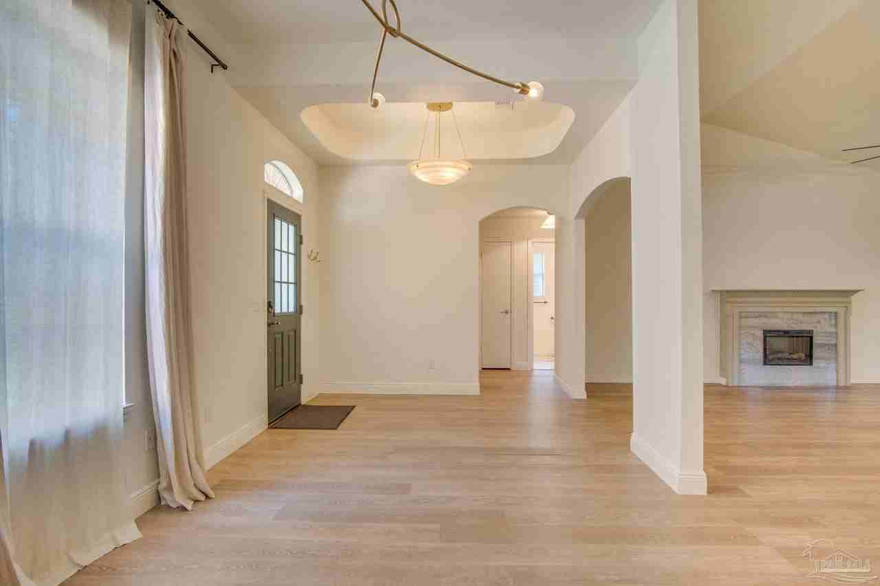 174 Emmons Ln - Photo 6 of 36