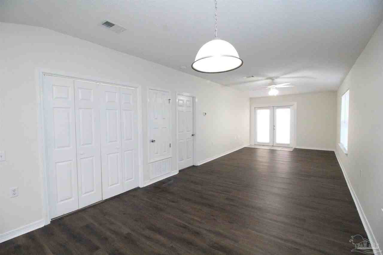 2340 Shoal Creek Dr - Photo 4 of 23