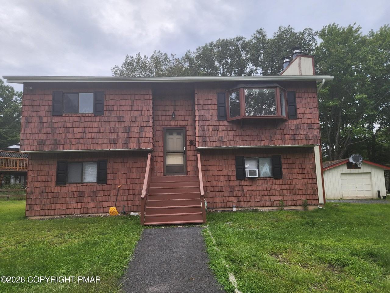15 Pointe St