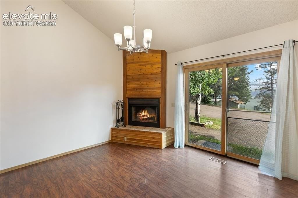 249 E Lake Ave - Photo 2 of 26