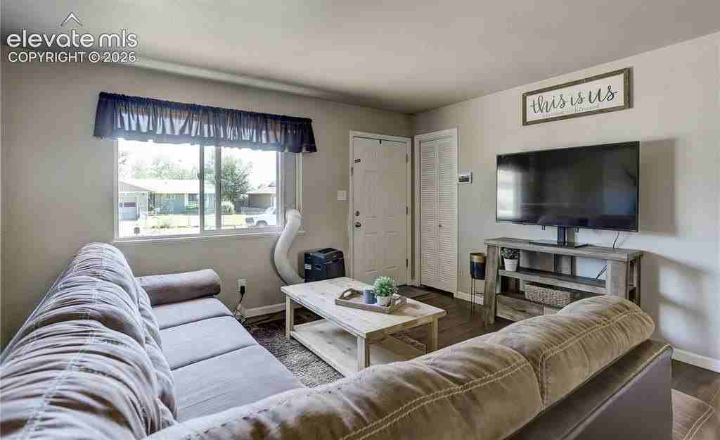 830 Zion Dr - Photo 3 of 17