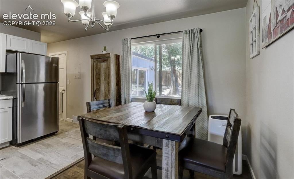 830 Zion Dr - Photo 5 of 17