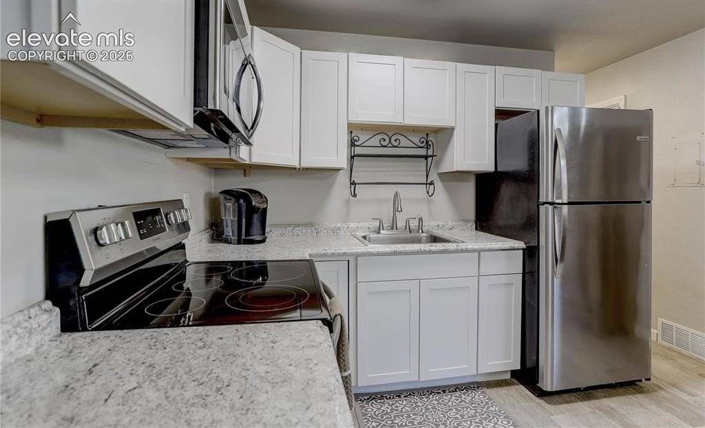 830 Zion Dr - Photo 6 of 17