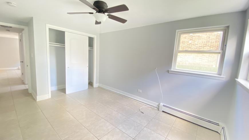 2912 N 75th Ave - Photo 6 of 10