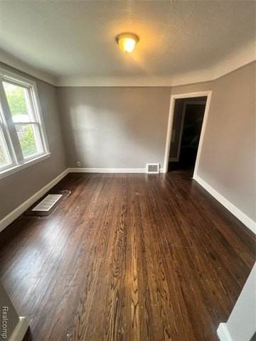 4522 Hereford St - Photo 3 of 22