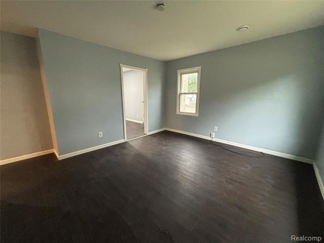 24302 Lehigh St - Photo 6 of 16