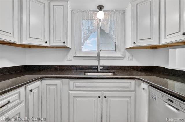 61315 Heritage Blvd #4 - Photo 7 of 23