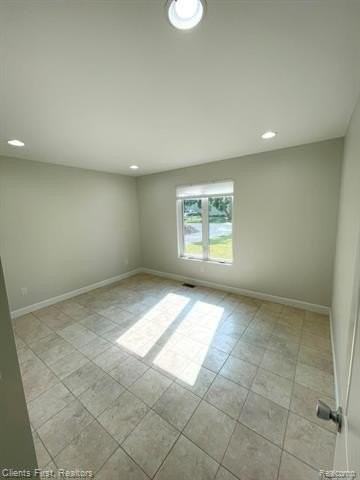 3121 Cherry Tree Ln - Photo 5 of 15