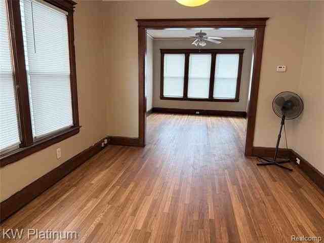 7095 Navy St - Photo 4 of 14