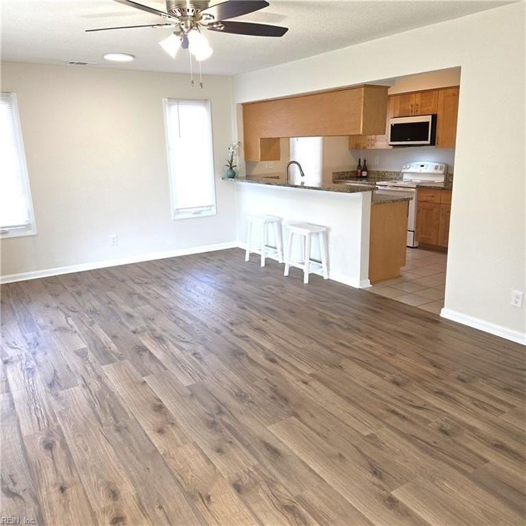 612 Pinewood Dr - Photo 4 of 19