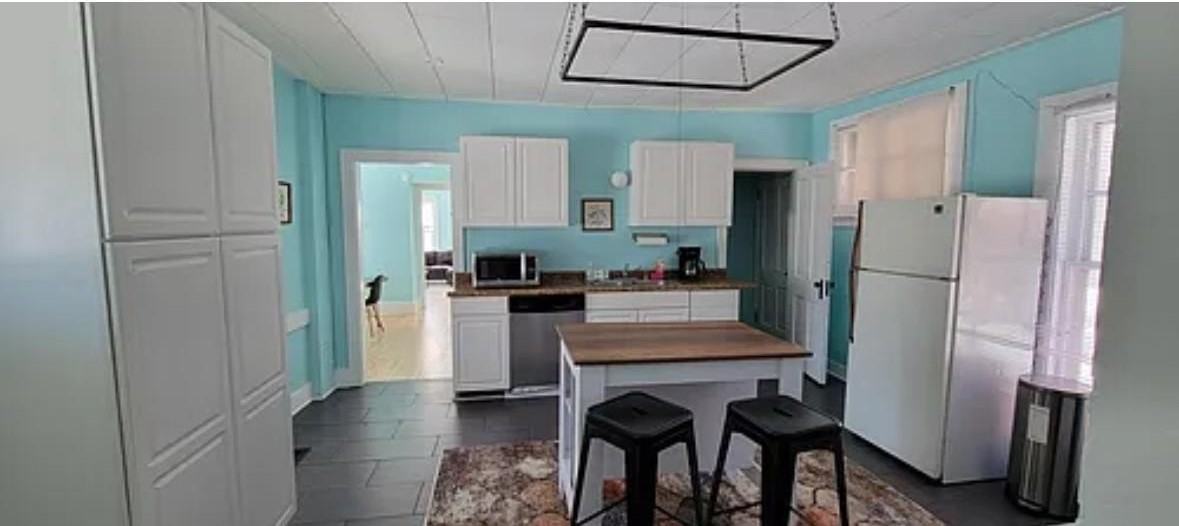 813 5th St Se - Photo 2 of 14
