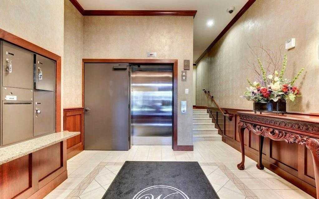 80 Western Ave N #405 - Photo 5 of 41