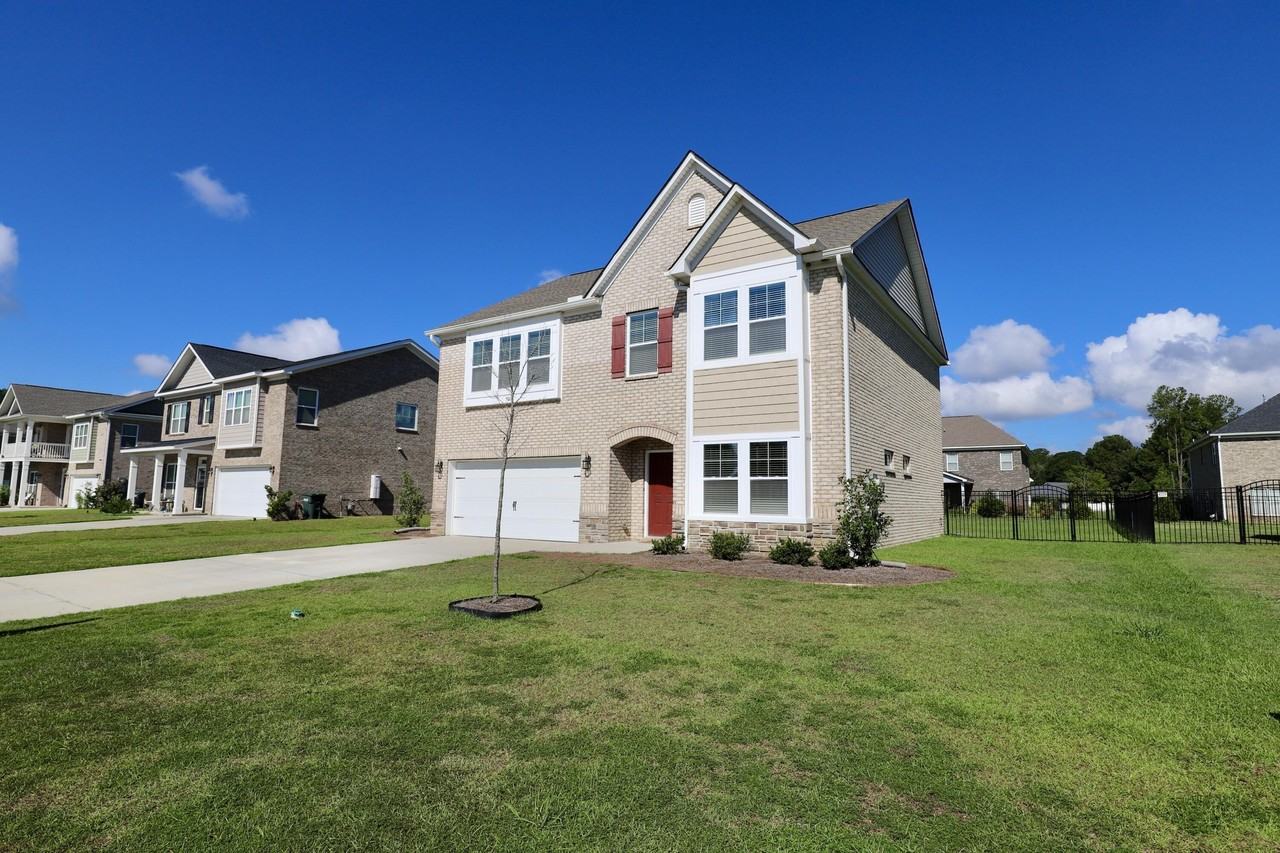 500 Kittiwake Ln - Photo 3 of 50