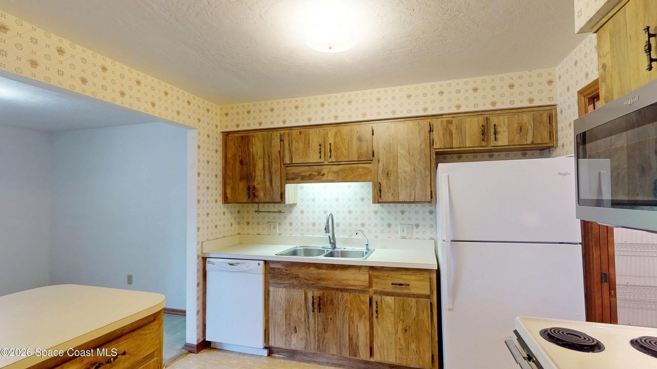 9010 Wedgewood Pl #33F - Photo 5 of 43