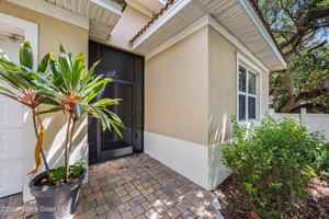 featured image of 121 Seminole Ln