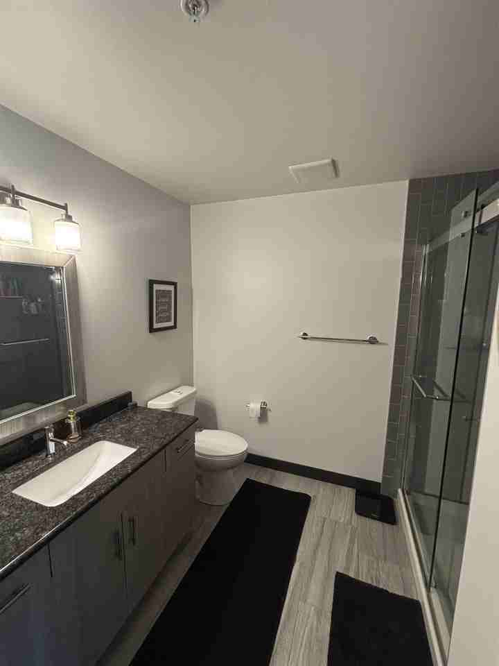 320 W Broadway - Photo 5 of 10