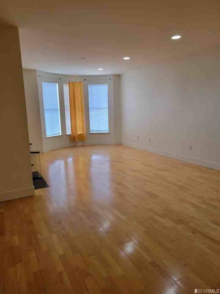 2333 Mission St #3 - Photo 2 of 6