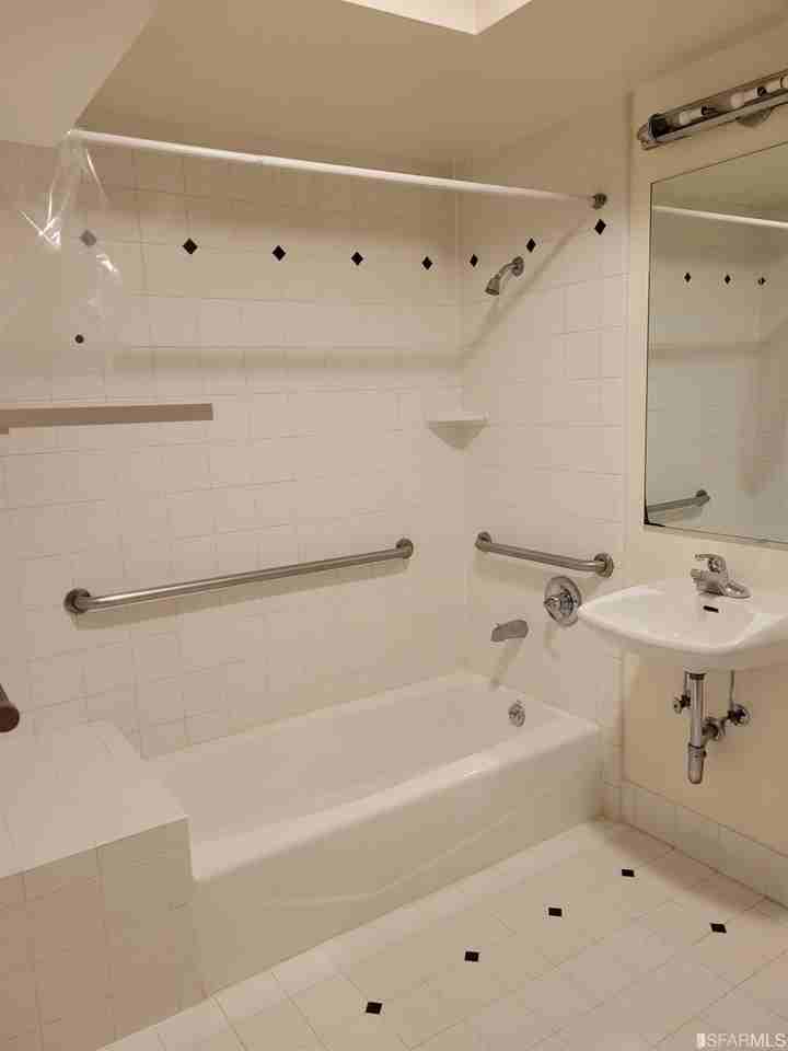 2333 Mission St #3 - Photo 5 of 6
