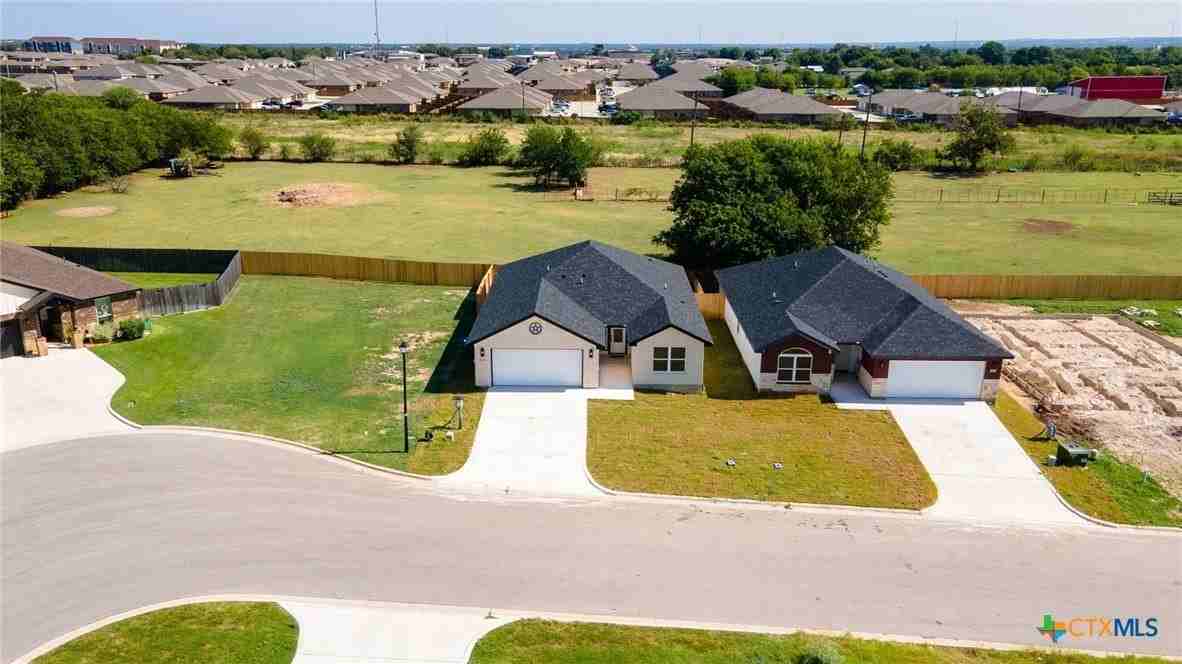2115 Blackhawk Loop - Photo 3 of 26