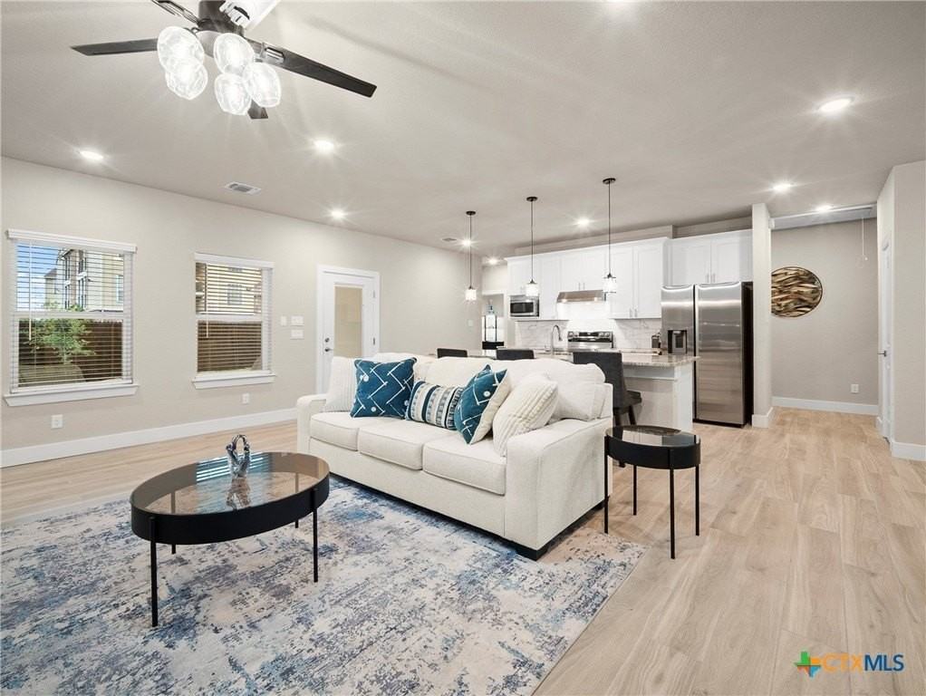 5338 Howard St - Photo 2 of 40