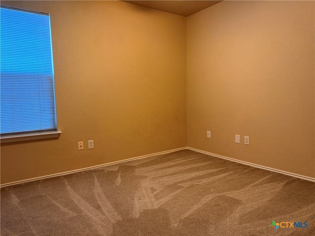 1229 Hilltop Dr - Photo 6 of 15