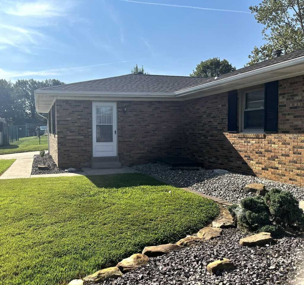 4933 Richmond Dr #A - Photo 3 of 22