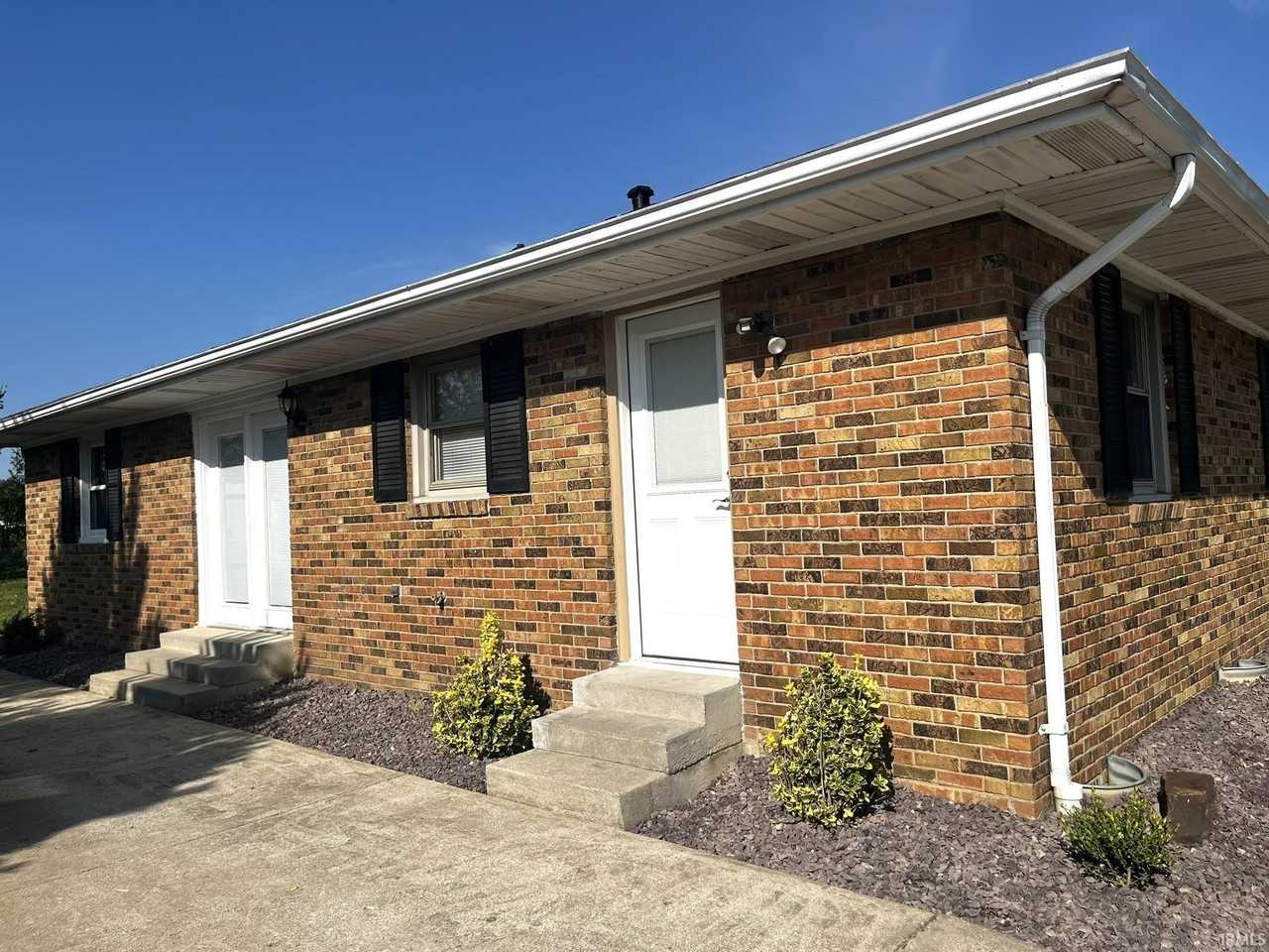 4933 Richmond Dr #A - Photo 5 of 22