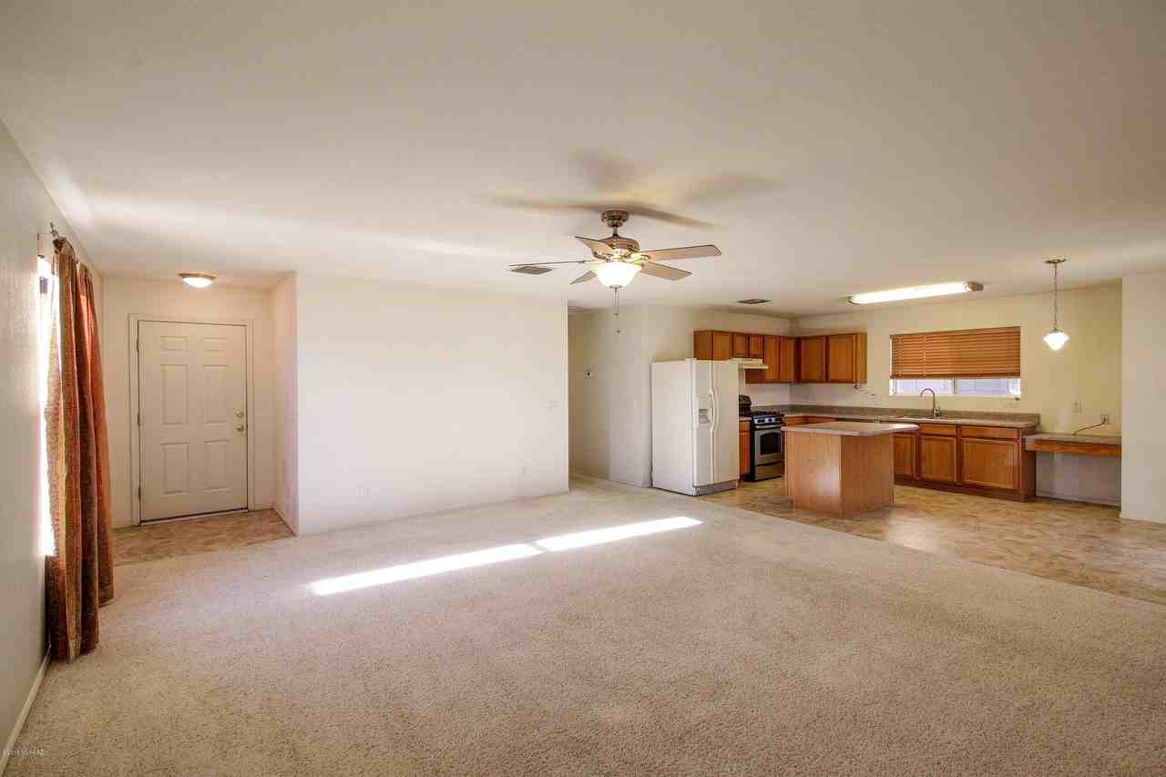 6222 S Sun View Way - Photo 3 of 9