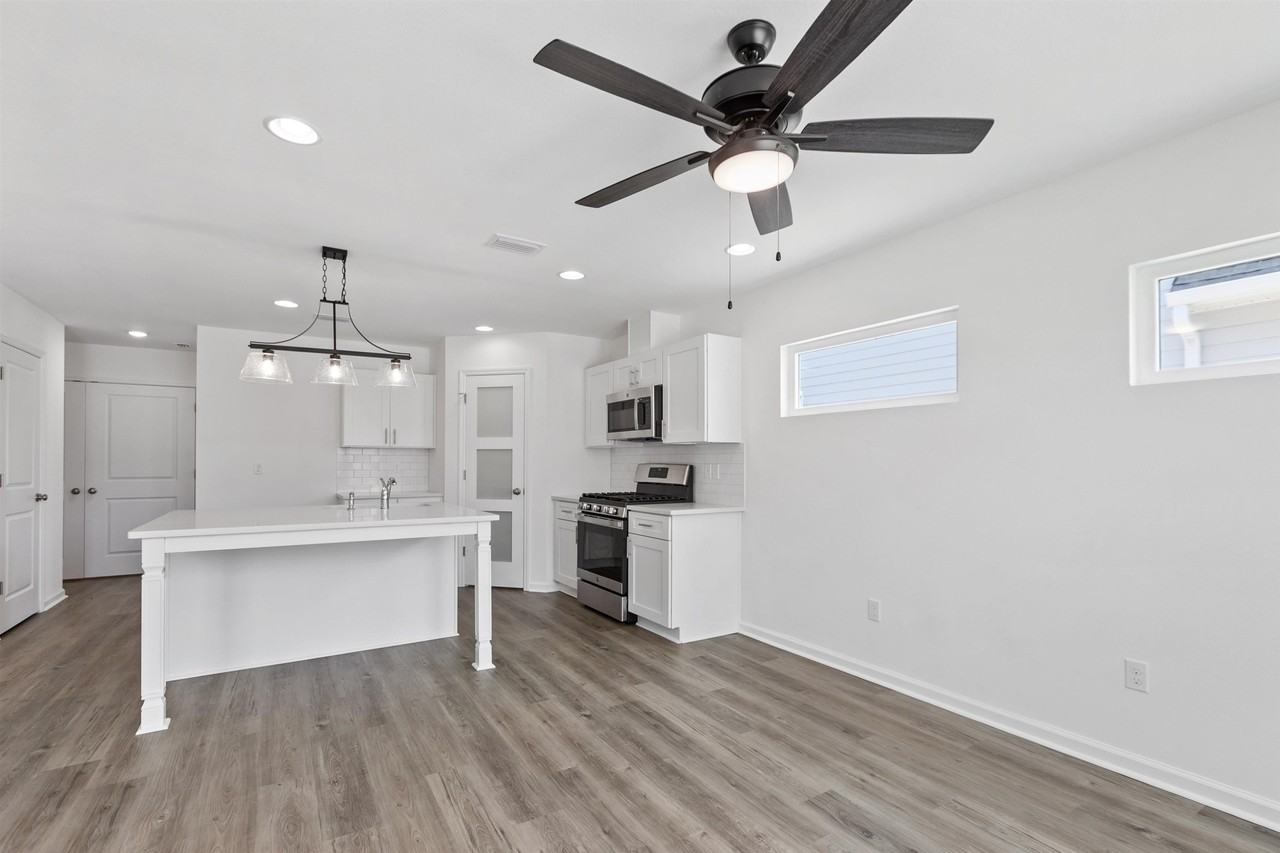 3613 Meadow Vista Ln - Photo 5 of 42