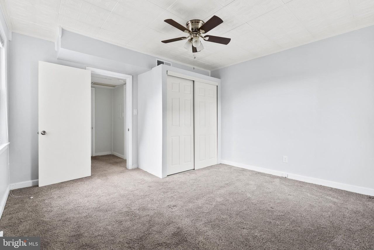 2124 Suitland Ter Se #202 - Photo 7 of 10