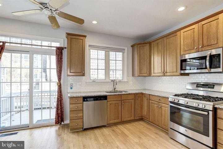 807 Capitol Square Pl Sw - Photo 5 of 31
