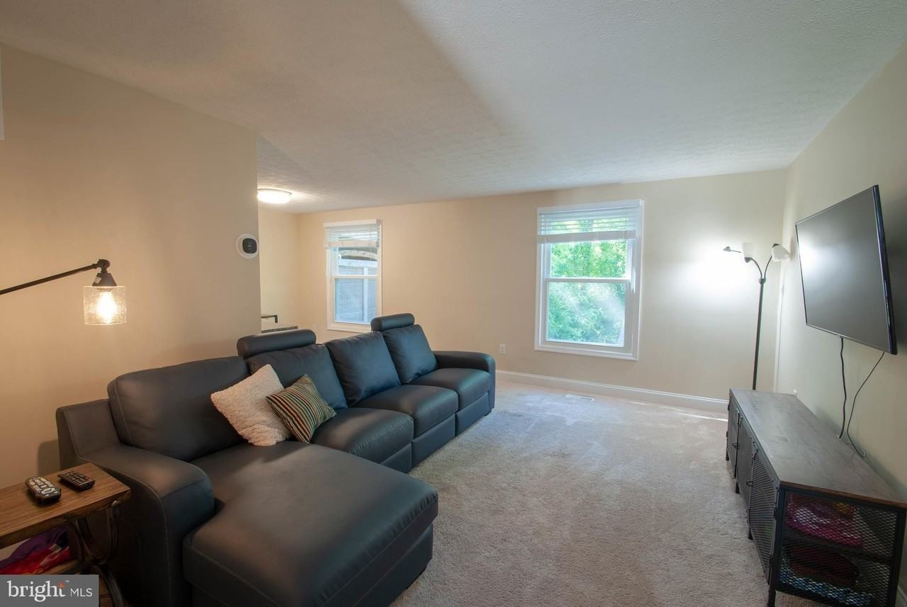637 Whittier Pkwy - Photo 5 of 23