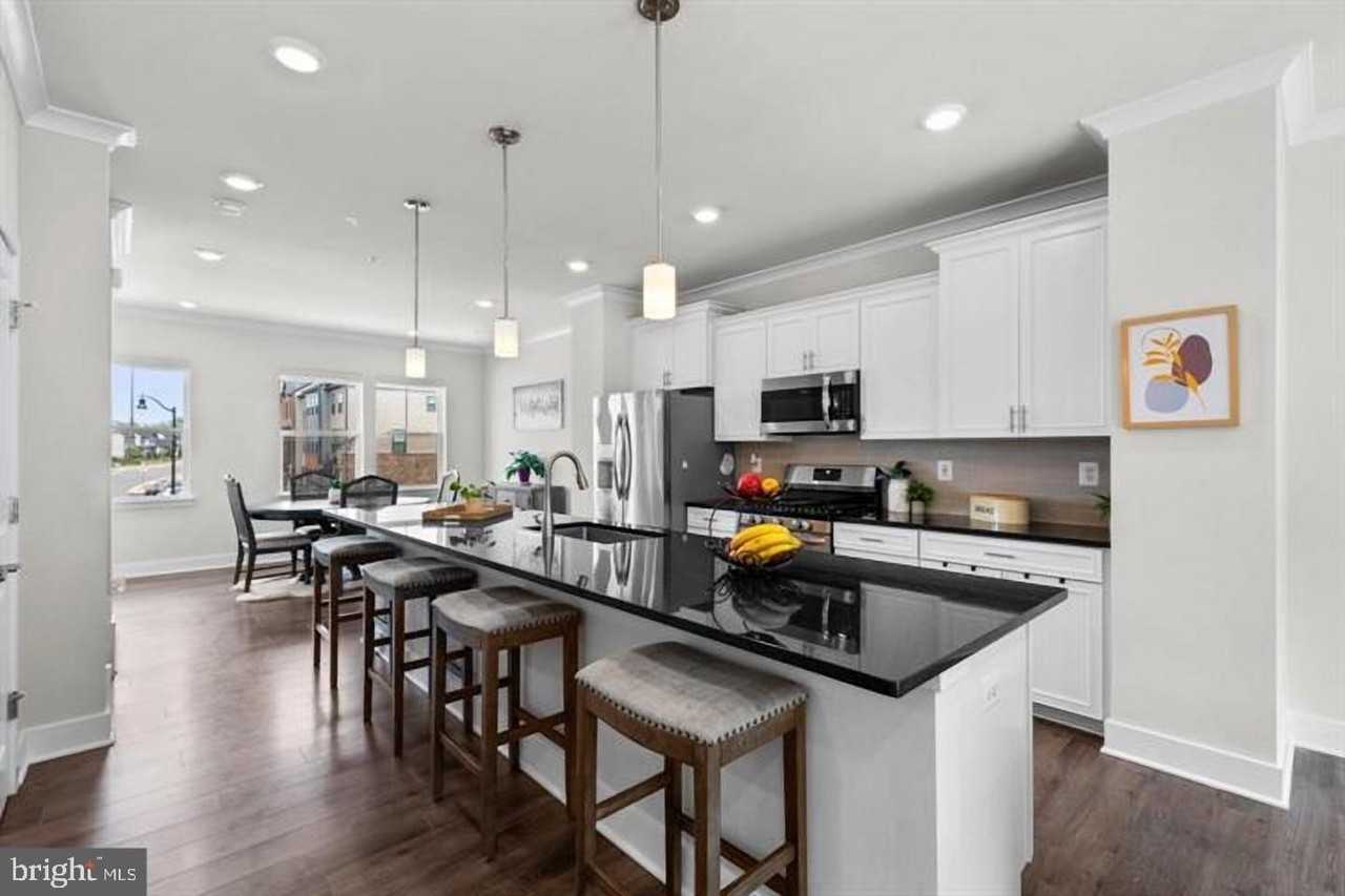 614 Chalcedony Ln - Photo 6 of 28