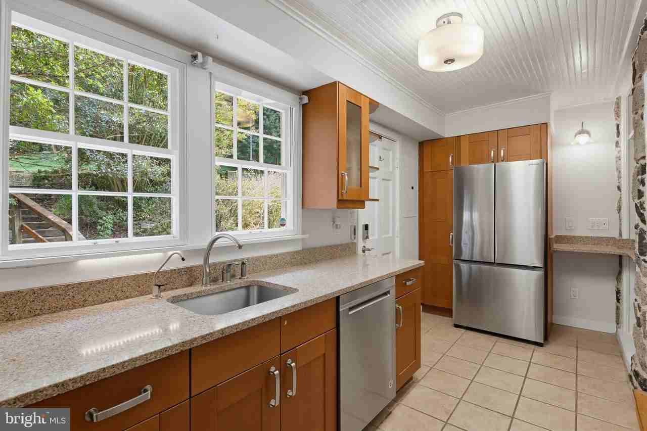 871 Oella Ave - Photo 3 of 34