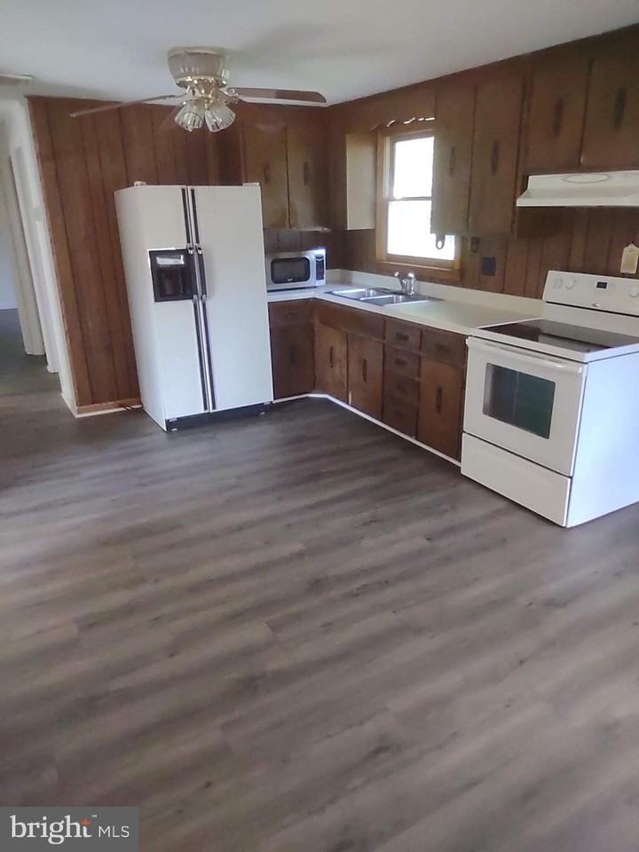5090 Marbury Run Rd - Photo 7 of 25