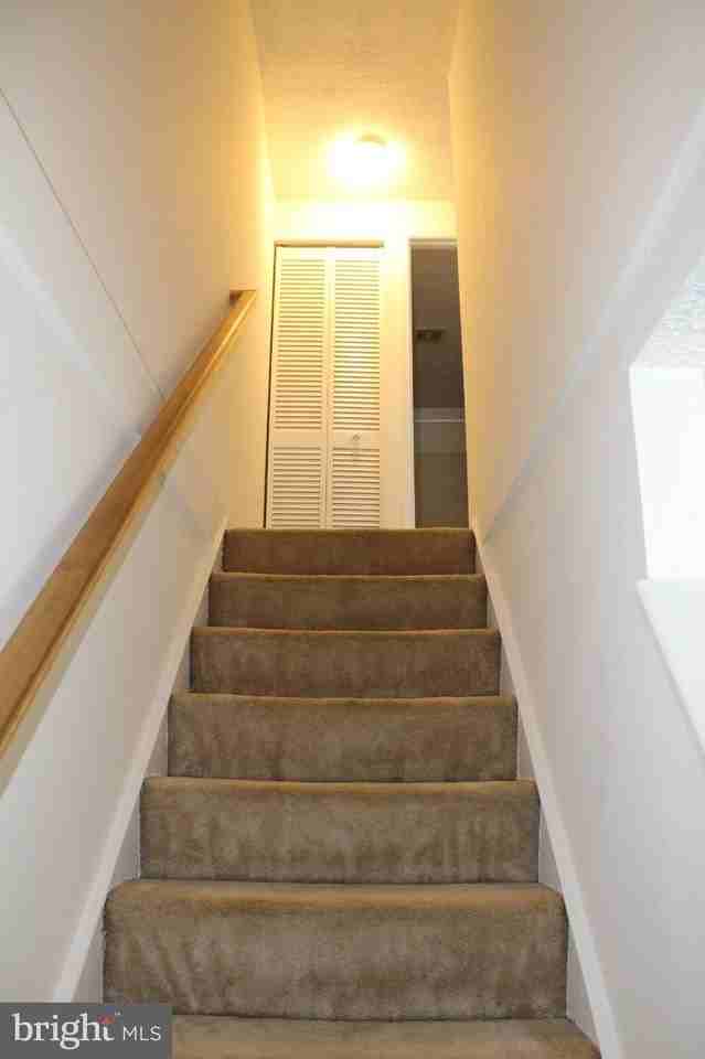 1102 Valen Ct - Photo 6 of 19