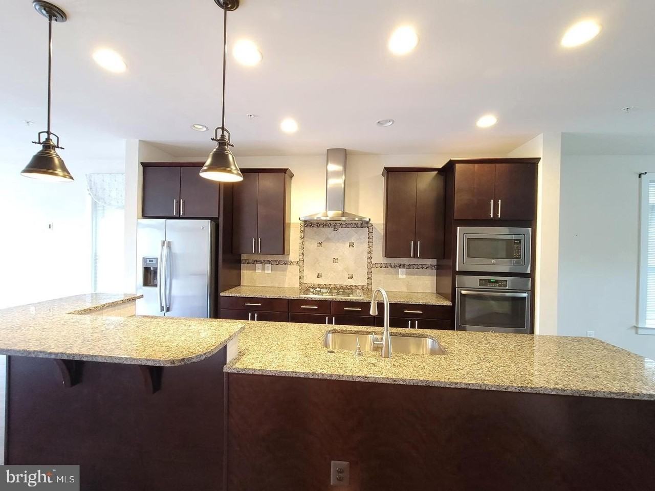 3605 Katherine Way - Photo 3 of 21