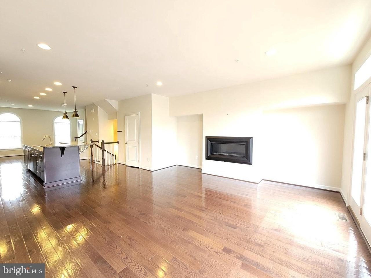 3605 Katherine Way - Photo 5 of 21