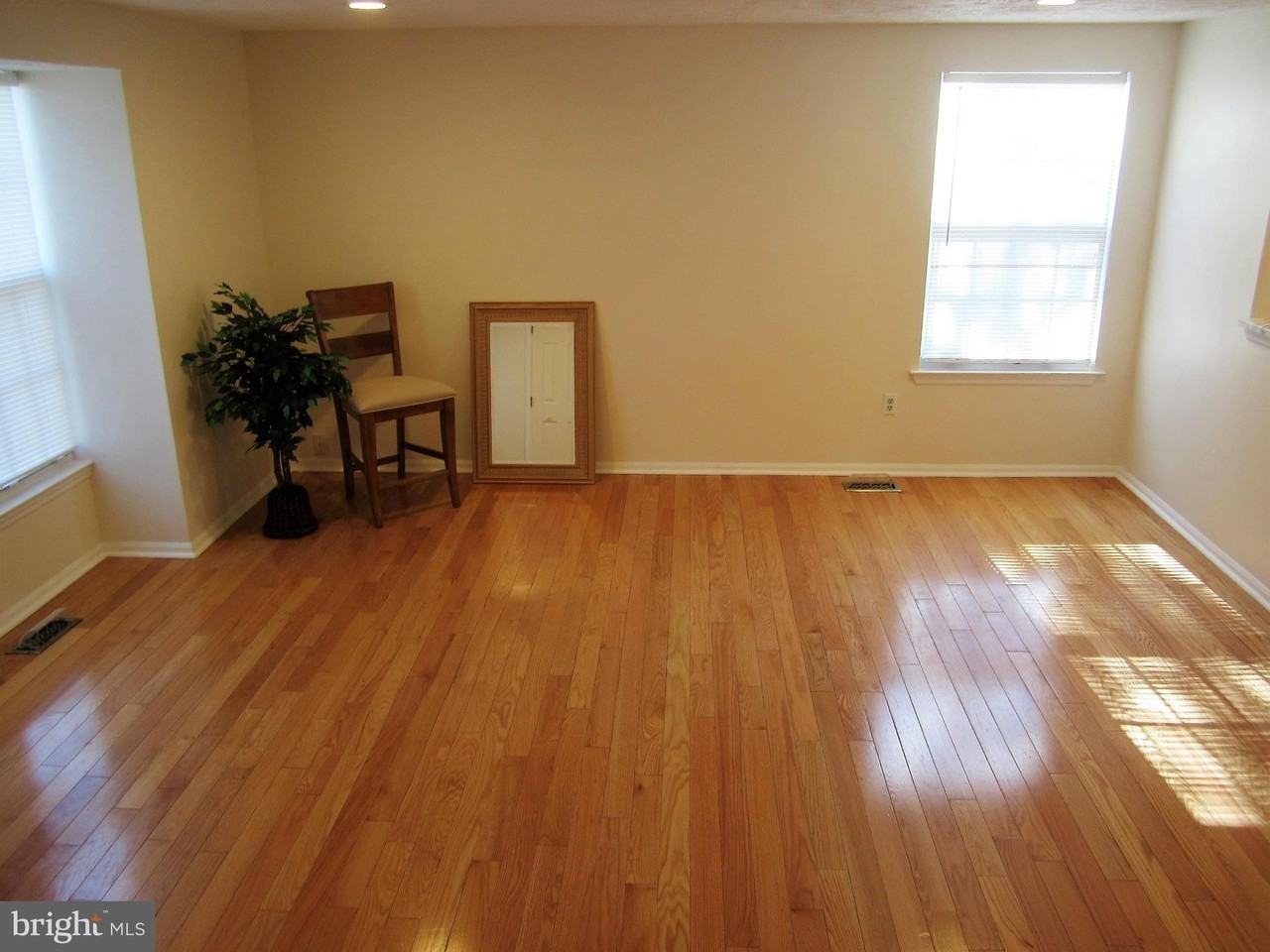 6085 Rock Glen Dr - Photo 4 of 13