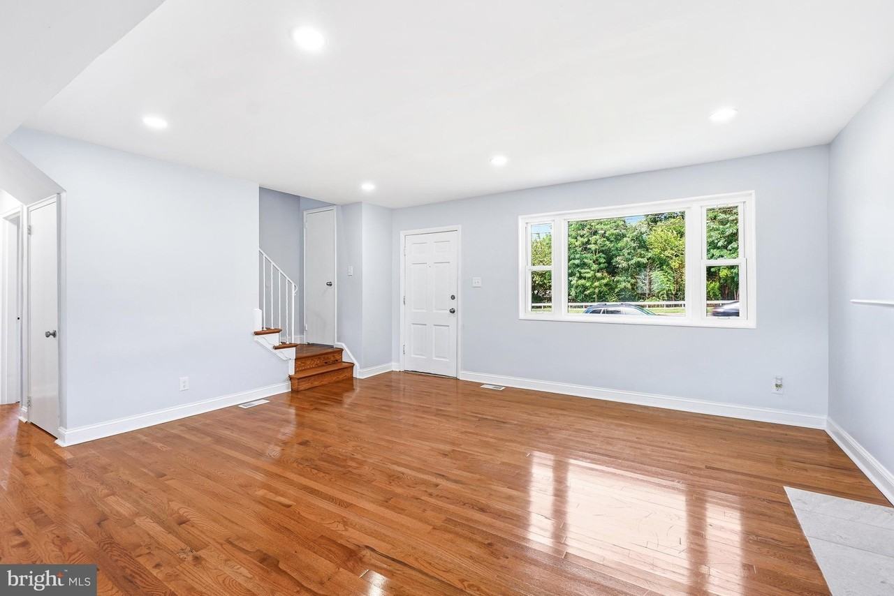 9403 New Hampshire Ave - Photo 4 of 30