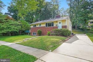 featured image of 10705 Lockridge Dr