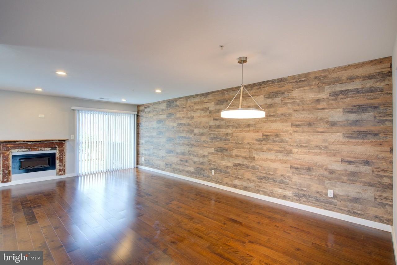 4304 Applegate Ln #2 - Photo 4 of 31