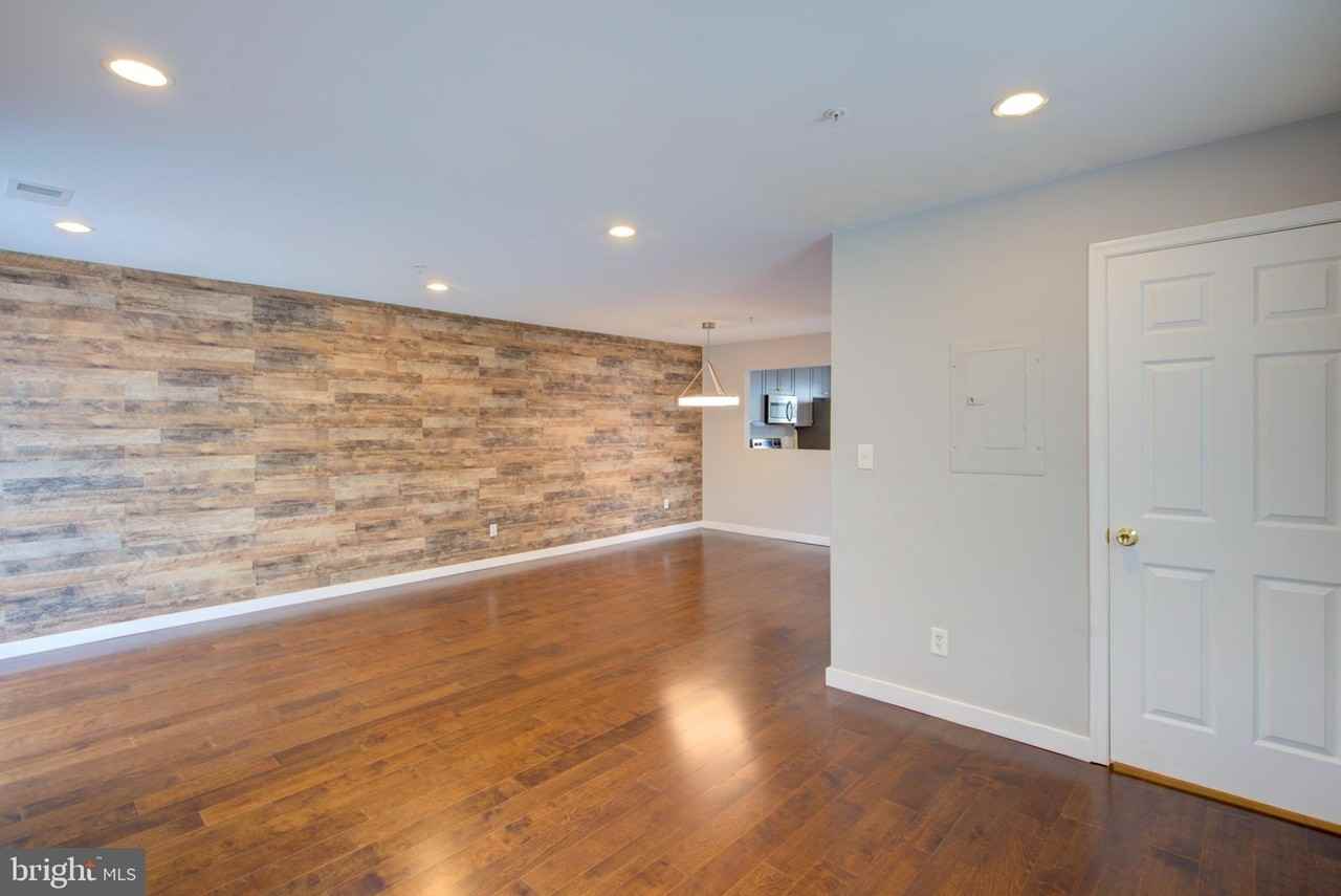 4304 Applegate Ln #2 - Photo 7 of 31