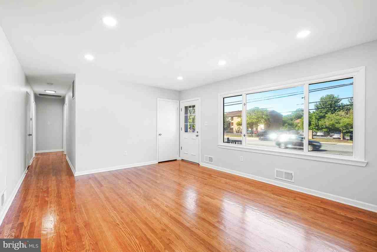 11309 Cherry Hill Rd - Photo 7 of 30