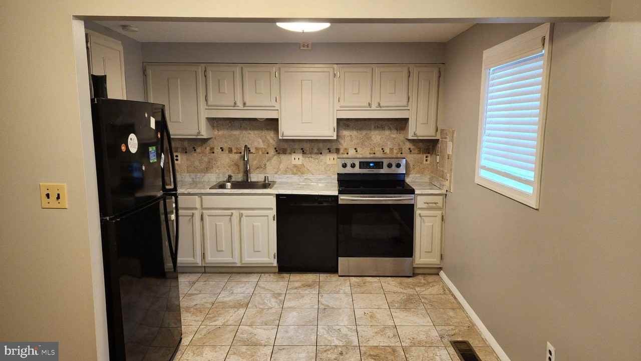 1602 Elson St - Photo 6 of 50
